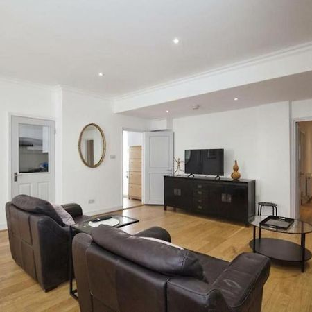 Lovely Kensington Flat ロンドン エクステリア 写真